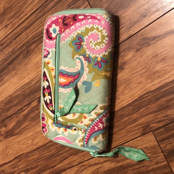 Vera Bradley Zipper Wallet Wristlet - Picture 2 of 8